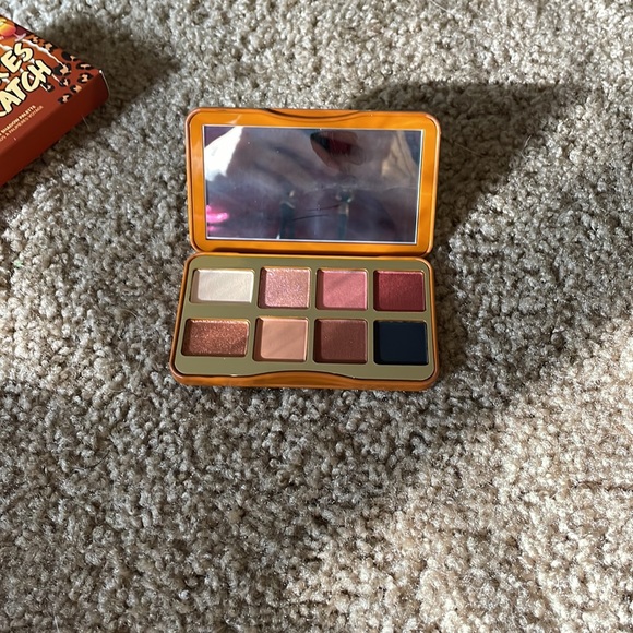 NIB TOO FACED eyeshadow palette - Picture 4 of 4